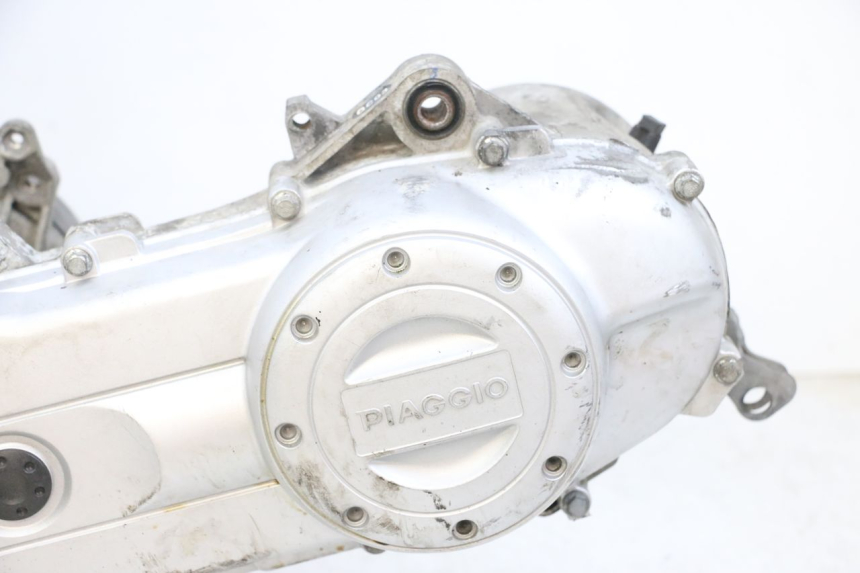 photo de SILNIK PIAGGIO ZIP 4T 50 (2018 - 2020) - Stan powierzchni