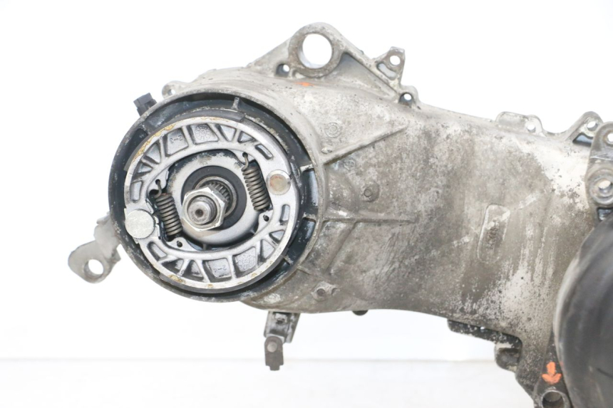 photo de SILNIK PIAGGIO ZIP 4T 50 (2018 - 2020) - Widok z bliska