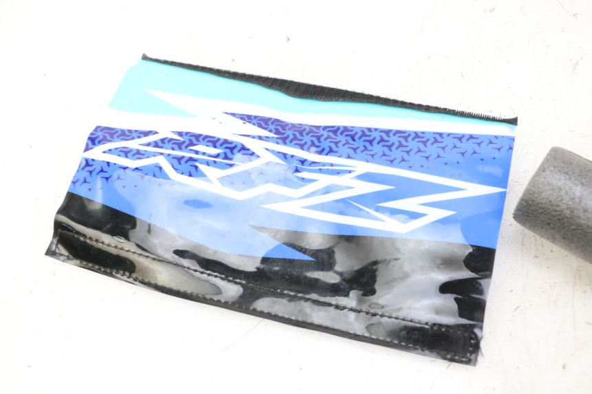 photo de GĄBKA NA KIEROWNICĘ APOLLO RFZ 125 - Widok ogólny