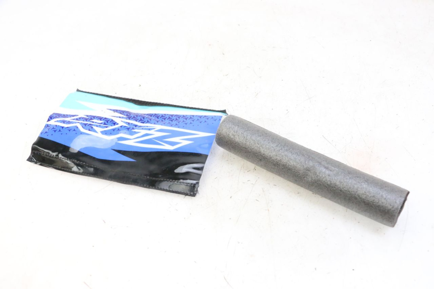 photo de GĄBKA NA KIEROWNICĘ APOLLO RFZ 125 - Punkty mocowania