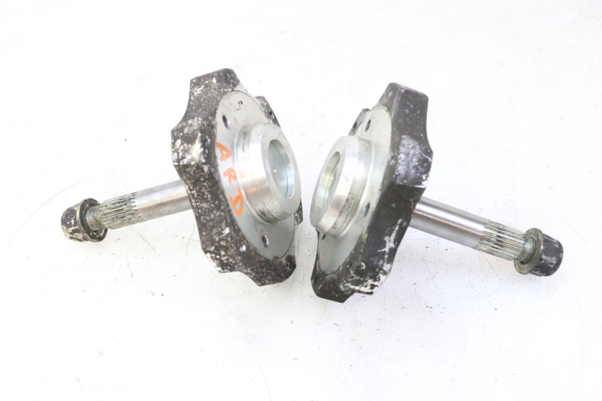 photo de PIASTA KOŁA TYLNEGO QUADRO 4 4D 350 (2015 - 2018) - Zbliżenie techniczne