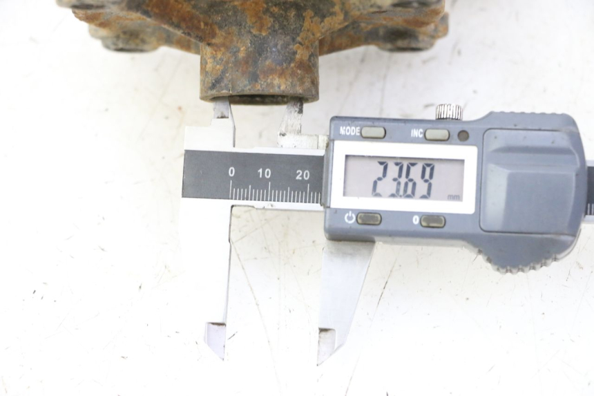 photo de PIASTA KOŁA TYLNEGO KEROX BAZOOKA 110 - Zoom stanu zużycia