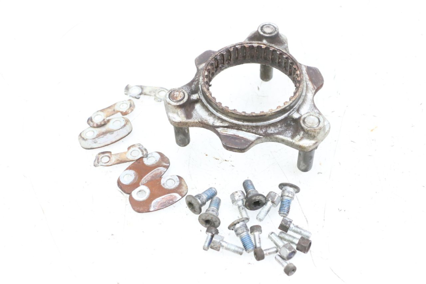 photo de PIASTA KOŁA TYLNEGO SUZUKI BURGMAN 650 (2013 - 2020) - Inny kąt widzenia