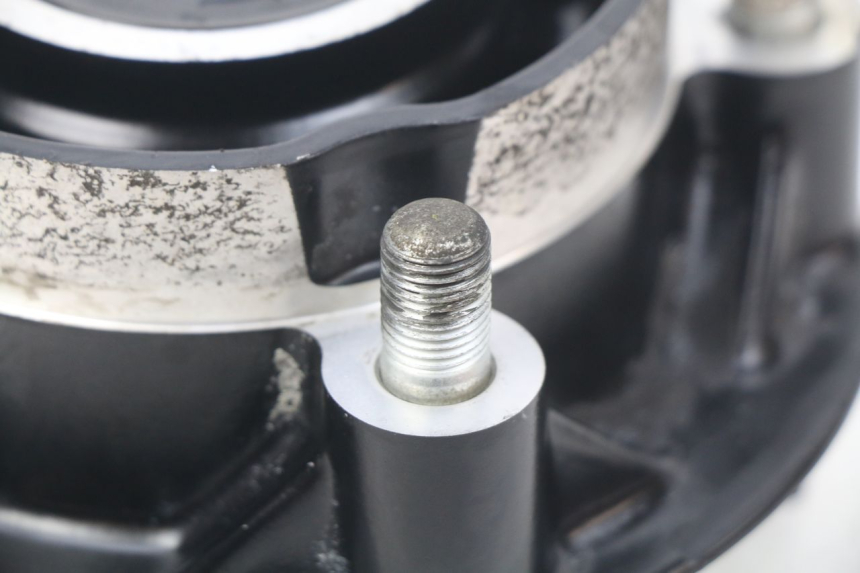 photo de PIASTA KOŁA TYLNEGO HONDA CBRF CBR-F PC41 600 (2011 - 2013) - Zbliżenie techniczne