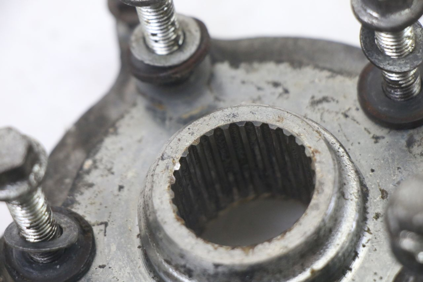 photo de PIASTA KOŁA TYLNEGO PIAGGIO MP3 LT 400 (2007 - 2012) - Punkty mocowania