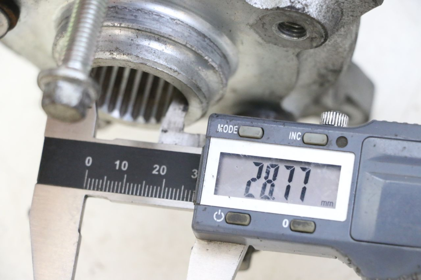 photo de PIASTA KOŁA TYLNEGO PIAGGIO MP3 500 (2014 - 2017) - Szczegół części