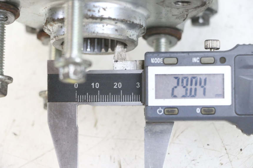 photo de PIASTA KOŁA TYLNEGO PIAGGIO MP3 500 (2016 - 2018) - Szczegół części