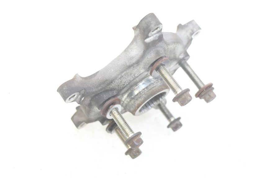 photo de PIASTA KOŁA TYLNEGO GILERA NEXUS 125 (2007 - 2009) - Inny kąt widzenia