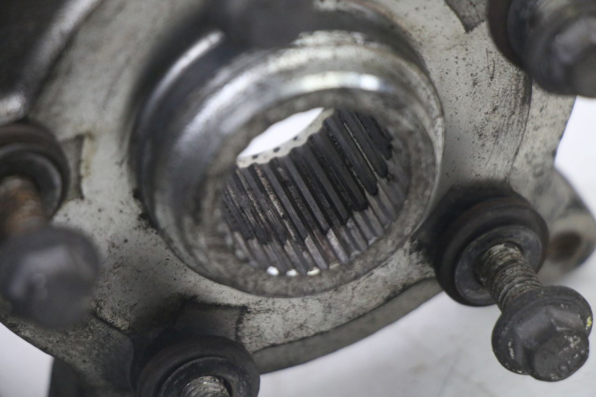 photo de PIASTA KOŁA TYLNEGO GILERA NEXUS 300 (2008 - 2013) - Inny kąt widzenia