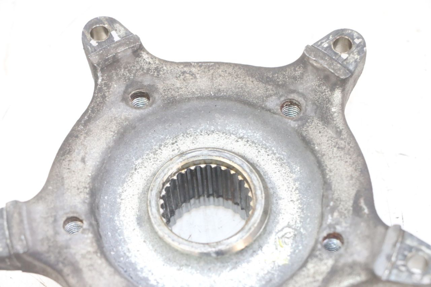 photo de PIASTA KOŁA TYLNEGO GILERA NEXUS 125 (2009 - 2013) - Zbliżenie techniczne