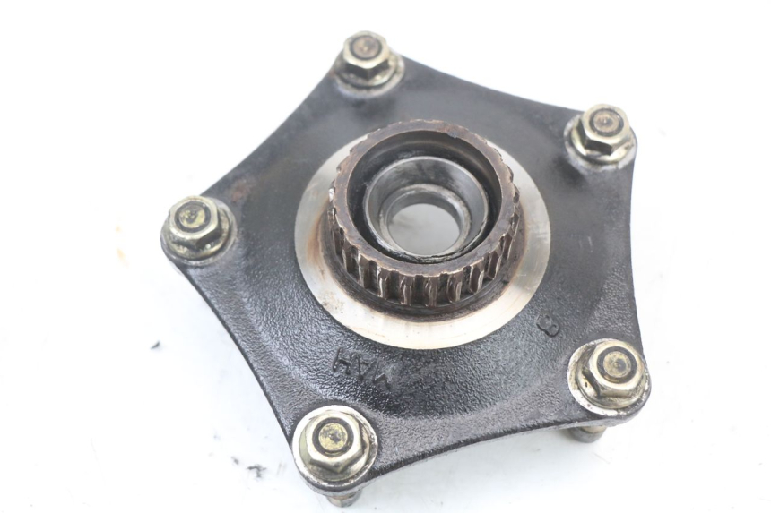 photo de PIASTA KOŁA TYLNEGO HONDA NTV DEAUVILLE 650 (1998 - 2001) - Punkty mocowania