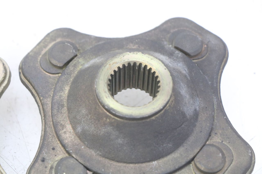 photo de PIASTA KOŁA TYLNEGO SPY RACING F3 350 (2015 - 2022) - Inny kąt widzenia