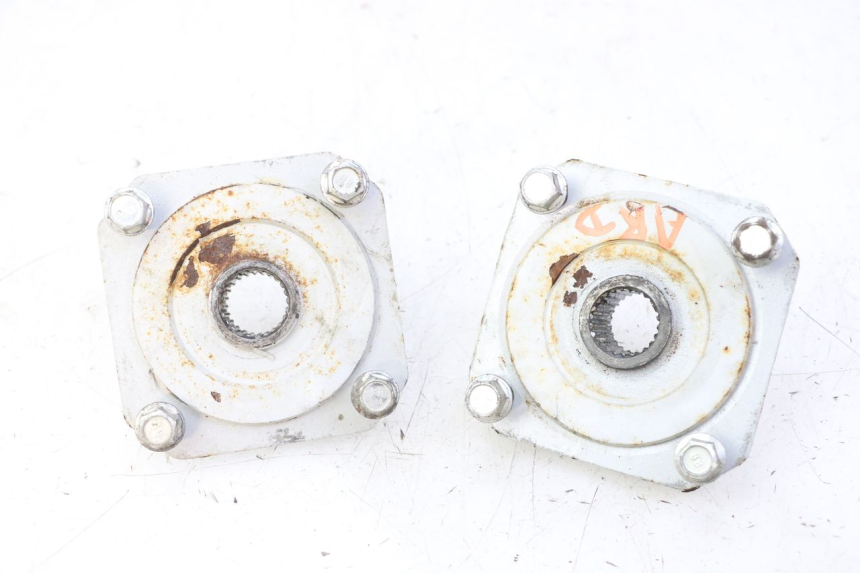 photo de PIASTA KOŁA TYLNEGO HYTRACK S 150 (2003 - 2011) - Widok główny