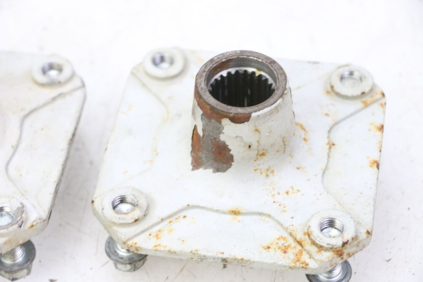 photo de PIASTA KOŁA TYLNEGO HYTRACK S 150 (2003 - 2011) - Zoom stanu zużycia