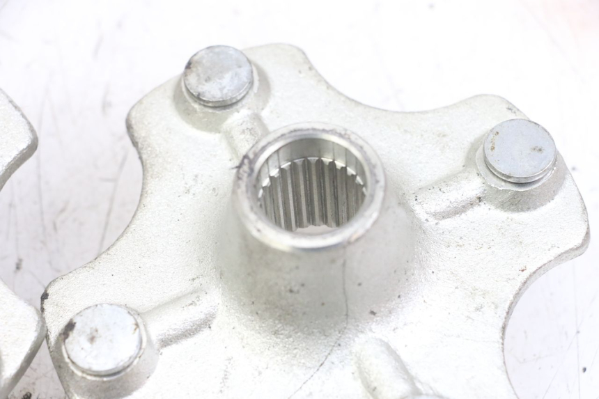 photo de PIASTA KOŁA TYLNEGO HYTRACK ST 170 (2020 - 2024) - Widok ogólny