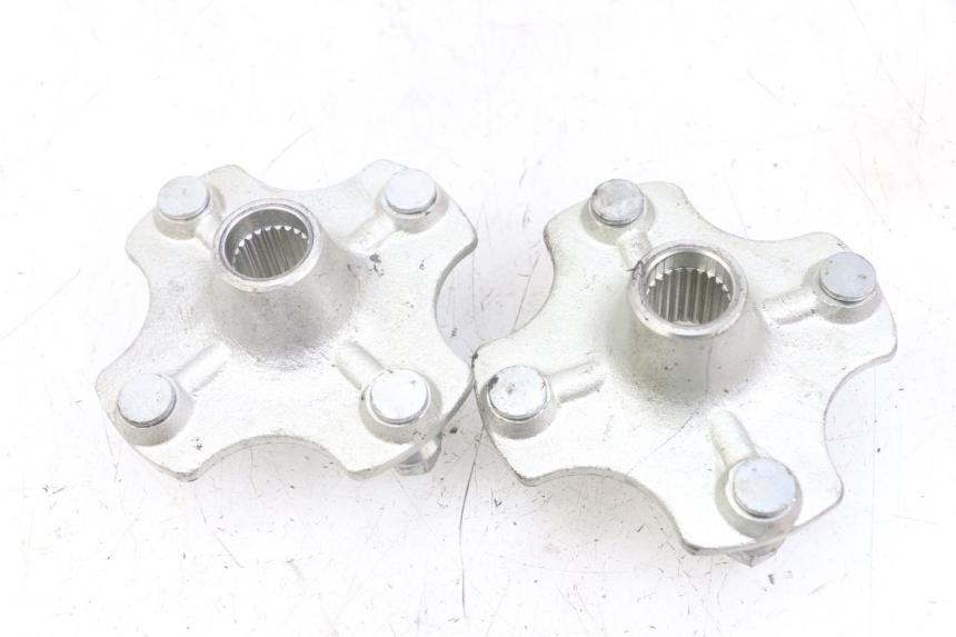 photo de PIASTA KOŁA TYLNEGO HYTRACK ST 170 (2020 - 2024) - Punkty mocowania