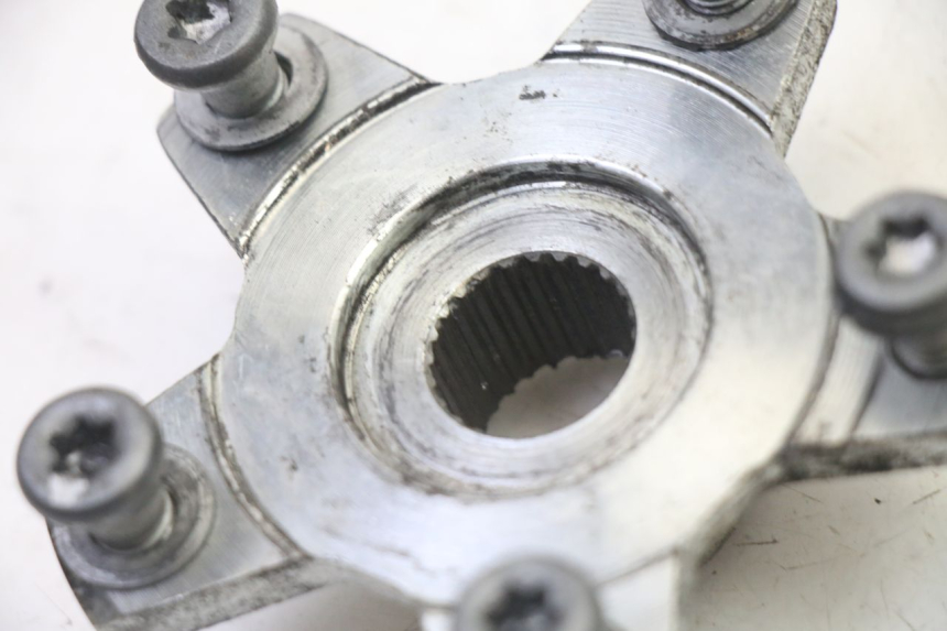 photo de PIASTA KOŁA TYLNEGO APRILIA SXR 50 (2021 - 2023) - Zoom stanu zużycia