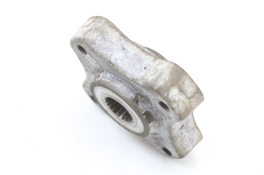 photo de PIASTA KOŁA TYLNEGO SUZUKI UH BURGMAN 125 (2002 - 2006) - Inny kąt widzenia