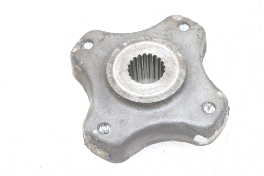 photo de PIASTA KOŁA TYLNEGO SUZUKI UH BURGMAN 125 (2002 - 2006) - Szczegół części