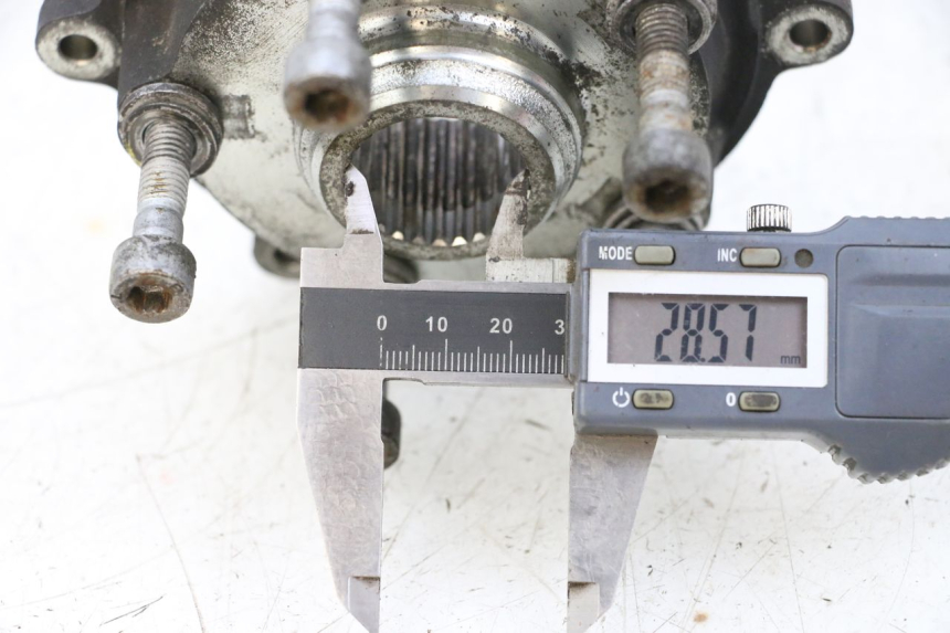 photo de PIASTA KOŁA TYLNEGO PIAGGIO VESPA GTS SUPER IE 125 (2009 - 2016) - Szczegół części