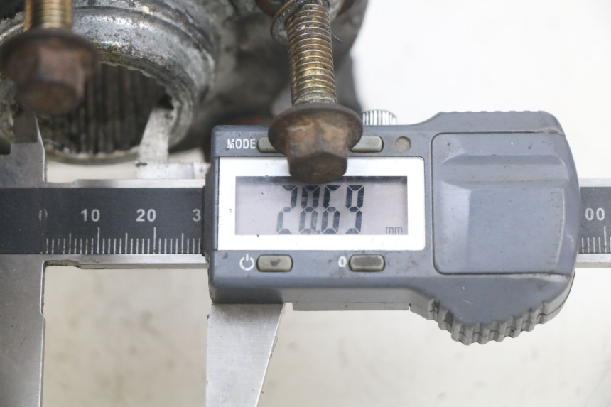 photo de PIASTA KOŁA TYLNEGO PIAGGIO X9 EVOLUTION 125 (2003 - 2007) - Szczegół części