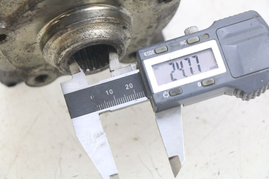 photo de PIASTA KOŁA TYLNEGO PIAGGIO X9 125 (2000 - 2003) - Szczegół części