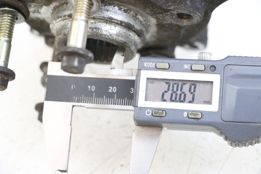 photo de PIASTA KOŁA TYLNEGO PIAGGIO X9 125 (2000 - 2003) - Szczegół części