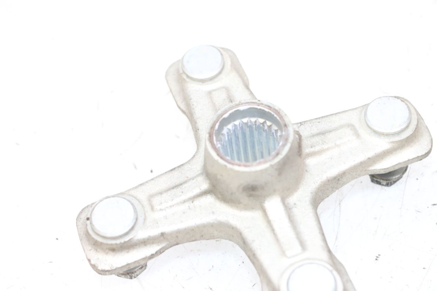 photo de PIASTA KOŁA TYLNEGO YAMAHA YFM R RAPTOR 250 (2008 - 2014) - Inny kąt widzenia