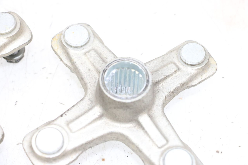 photo de PIASTA KOŁA TYLNEGO YAMAHA YFM R RAPTOR 250 (2008 - 2014) - Zbliżenie techniczne