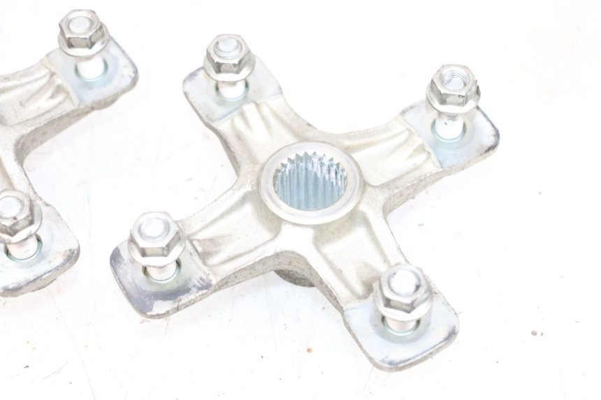 photo de PIASTA KOŁA TYLNEGO YAMAHA YFM R RAPTOR 250 (2008 - 2014) - Stan powierzchni