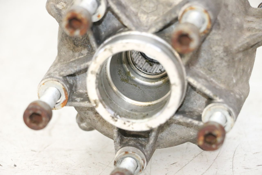 photo de PIASTA KOŁA PRZEDNIEGO PIAGGIO LXV 4T 50 (2009 - 2013) - Inny kąt widzenia