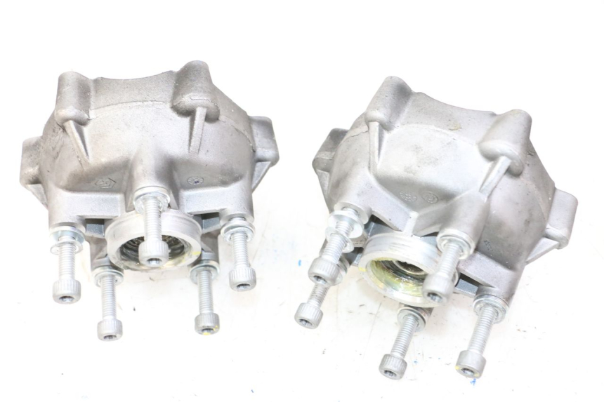 photo de PIASTA KOŁA PRZEDNIEGO PIAGGIO MP3 HPE 310 (2024 - 2025) - Zoom stanu zużycia