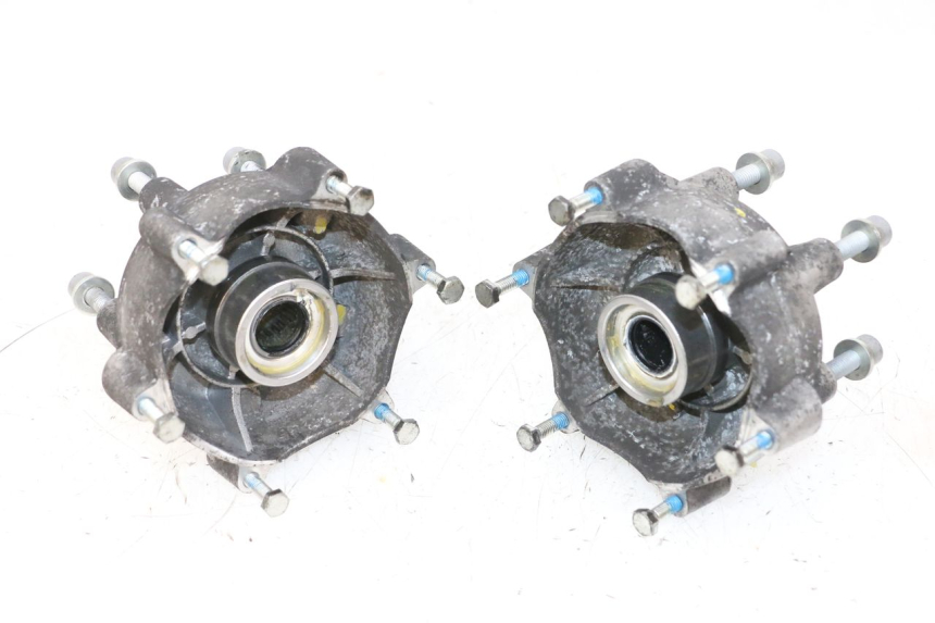 photo de PIASTA KOŁA PRZEDNIEGO PIAGGIO MP3 HPE 300 (2019 - 2026) - Widok główny