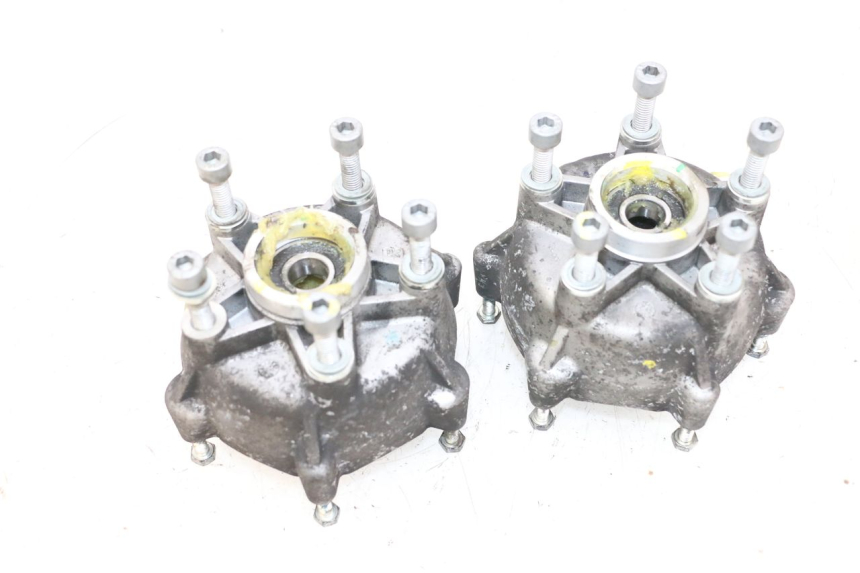 photo de PIASTA KOŁA PRZEDNIEGO PIAGGIO MP3 HPE 300 (2019 - 2026) - Widok ogólny