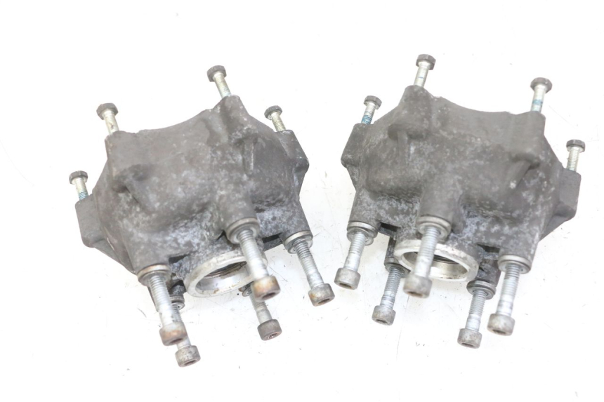 photo de PIASTA KOŁA PRZEDNIEGO PIAGGIO MP3 LT 300 (2010 - 2016) - Szczegół części