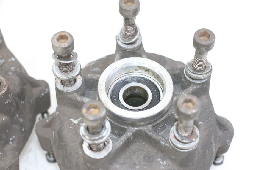 photo de PIASTA KOŁA PRZEDNIEGO PIAGGIO MP3 LT 400 (2007 - 2012) - Zoom stanu zużycia