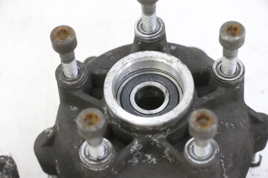 photo de PIASTA KOŁA PRZEDNIEGO PIAGGIO MP3 500 (2011 - 2015) - Widok ogólny