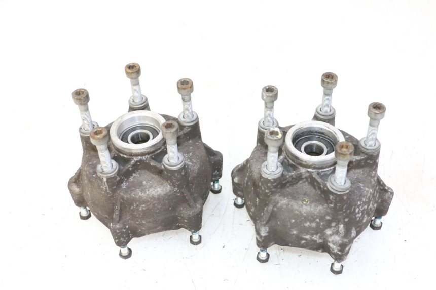 photo de PIASTA KOŁA PRZEDNIEGO PIAGGIO MP3 500 (2011 - 2015) - Zoom stanu zużycia