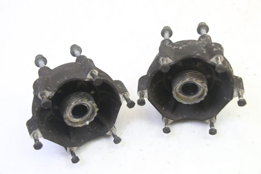 photo de PIASTA KOŁA PRZEDNIEGO PIAGGIO MP3 125 (2006 - 2014) - Widok główny