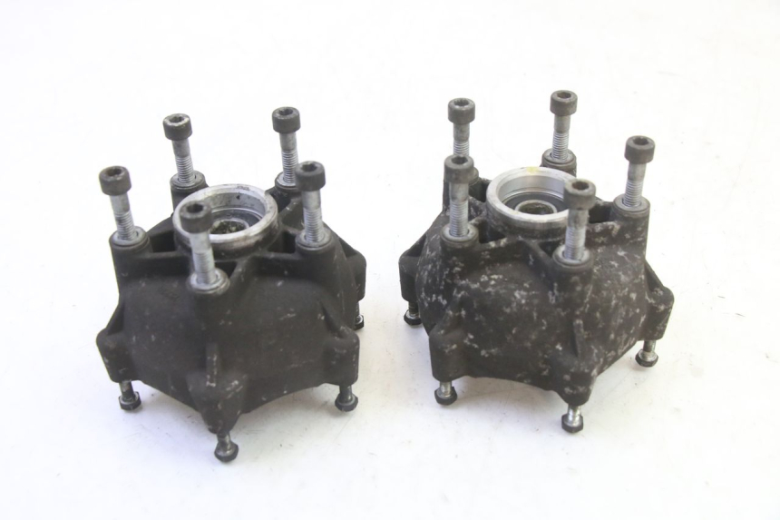 photo de PIASTA KOŁA PRZEDNIEGO PIAGGIO MP3 125 (2006 - 2014) - Zoom stanu zużycia