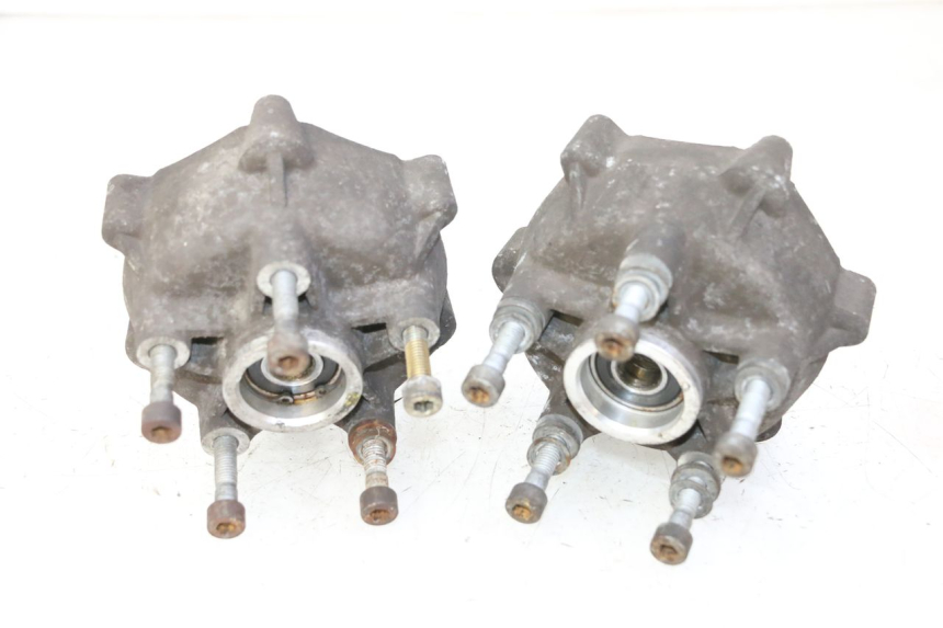 photo de PIASTA KOŁA PRZEDNIEGO PIAGGIO MP3 RL 250 (2006 - 2010) - Inny kąt widzenia