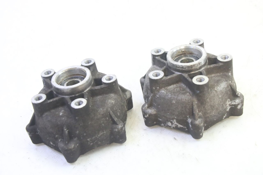 photo de PIASTA KOŁA PRZEDNIEGO PIAGGIO MP3 RL 250 (2006 - 2010) - Inny kąt widzenia