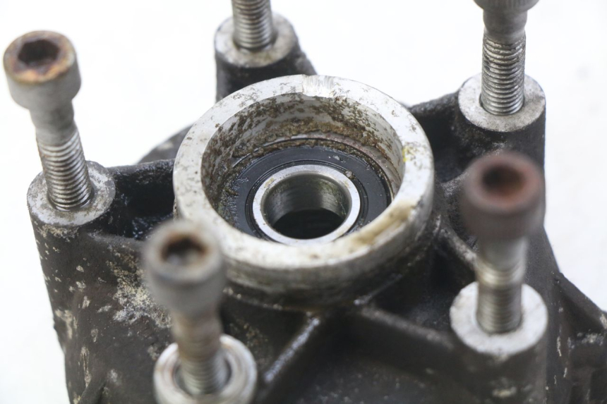 photo de PIASTA KOŁA PRZEDNIEGO PIAGGIO VESPA LX 125 (2005 - 2010) - Zoom stanu zużycia