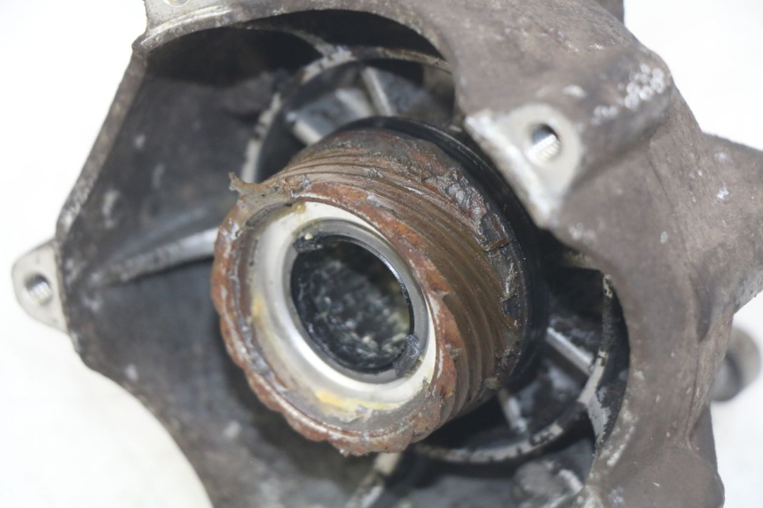 photo de PIASTA KOŁA PRZEDNIEGO PIAGGIO VESPA LXV 125 (2006 - 2009) - Punkty mocowania