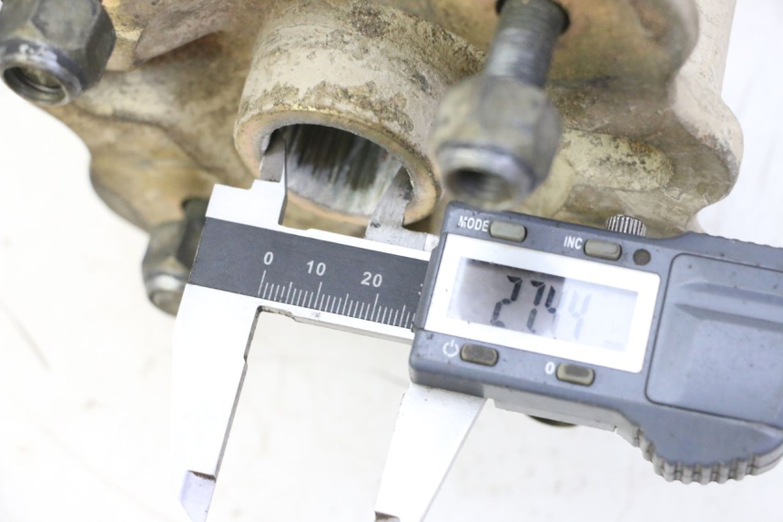 photo de PIASTA KOŁA PRZEDNIEGO YAMAHA YFM BRUIN 350 (2003 - 2009) - Szczegół części