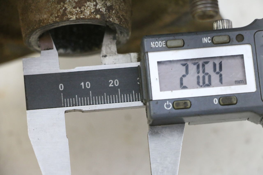 photo de PIASTA KOŁA PRZEDNIEGO YAMAHA YFM GRIZZLY 550 (2008 - 2015) - Zbliżenie techniczne