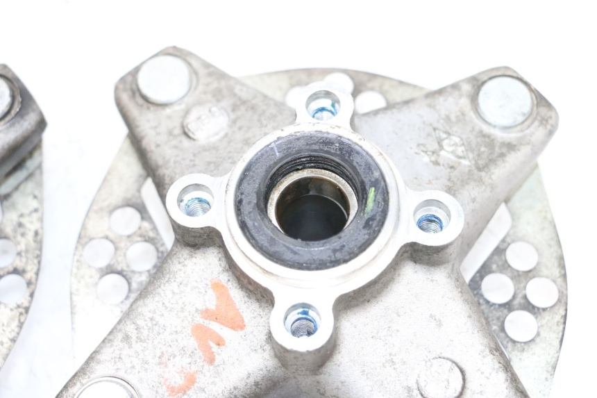 photo de PIASTA KOŁA PRZEDNIEGO YAMAHA YFM R RAPTOR 250 (2008 - 2014) - Zoom stanu zużycia