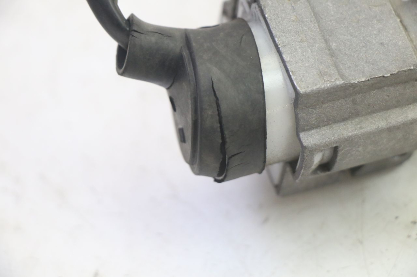 photo de STACYJKA SYM FIDDLE 3 III 125 (2014 - 2020) - Punkty mocowania