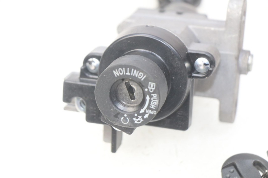 photo de STACYJKA PEUGEOT KISBEE 2T 50 (2010 - 2017) - Punkty mocowania