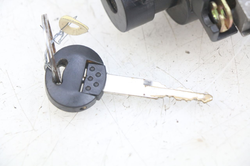 photo de STACYJKA PEUGEOT KISBEE 2T 50 (2010 - 2017) - Punkty mocowania